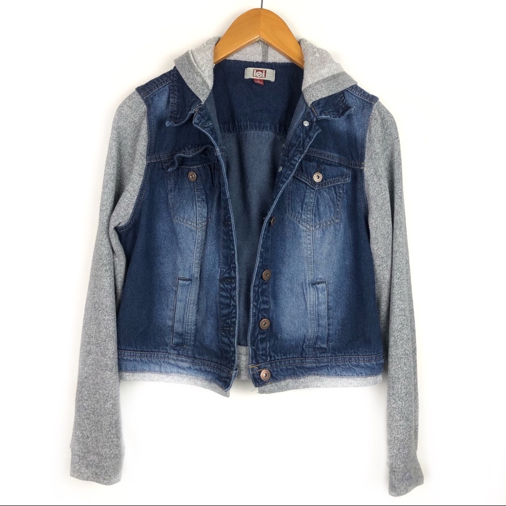 L.E.I. Girls Jean Jacket Sweater Sleeves Large
